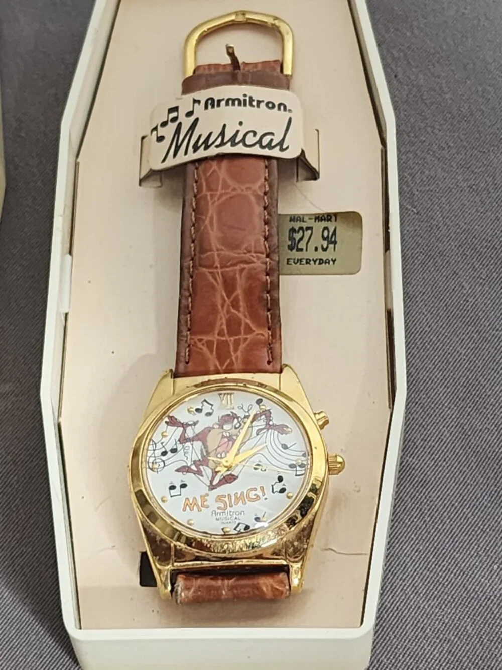 Looney Tunes Armitron Collectibles Musical Me Sing Tasmanian Devil Quartz Watch